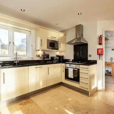 Holiday home Luxurious 4 Bedroom New England Style - Trewhiddle 24