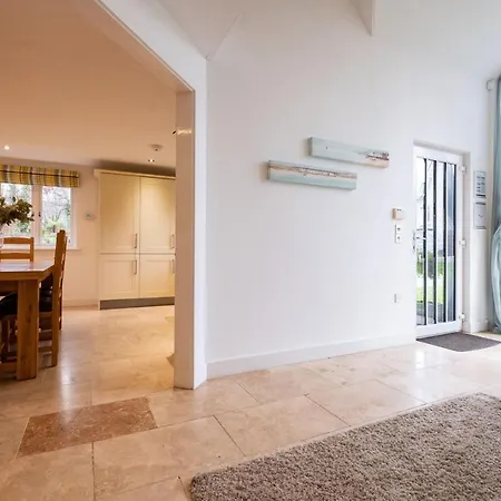 Luxurious 4 Bedroom New England Style - Trewhiddle 24 Holiday home *